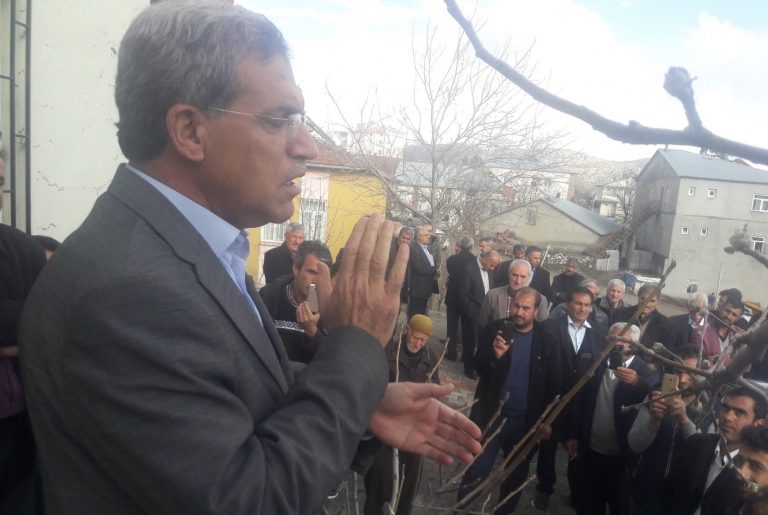 Buz ‘ Ak Parti ile  yollarımızı ayırdık ‘