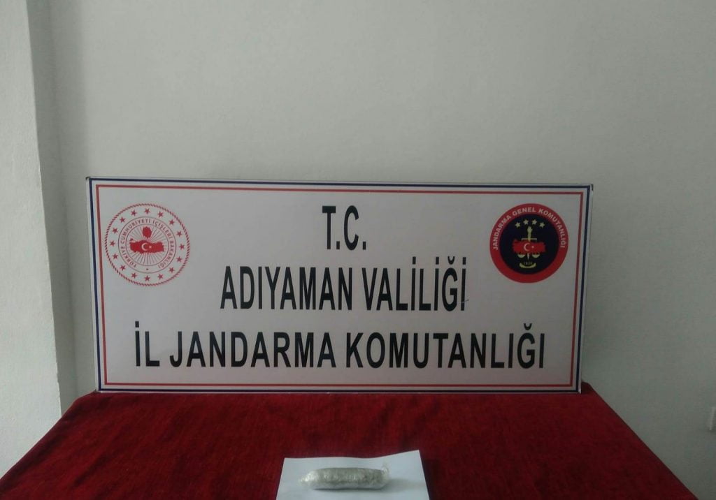 Kahta’da Uyuşturucuya 2 Gözaltı
