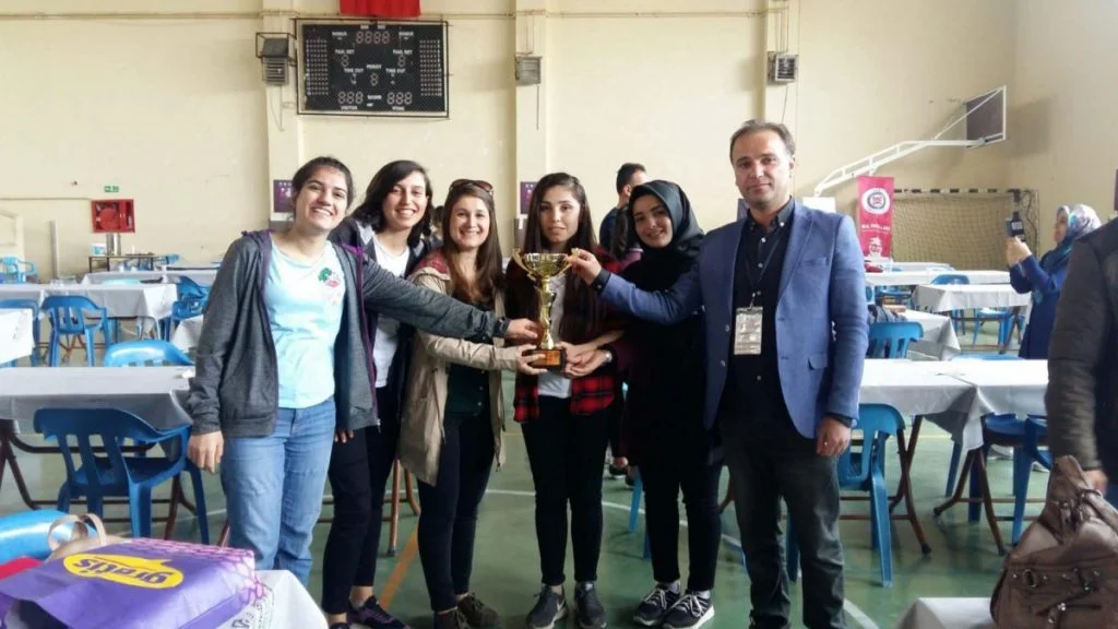 Kahta’da Mangala Turnuvasında Birinci Olanlara Kupa