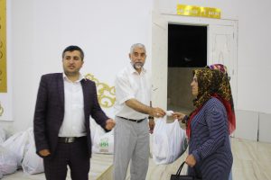 Kahta’da Yetim Çocuklara İftar Ve Gıda Paketi