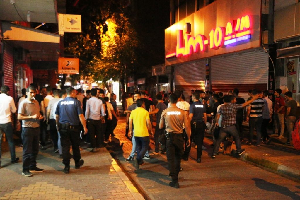 Suriyeli Şüphelinin Tacizi Sonrası Çıkan Kavgada: 3 Yaralı, 3 Gözaltı