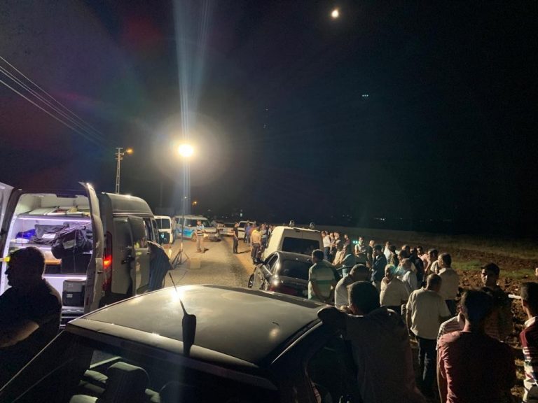 Kahta’da Eczacı Otomobilinde Ölü Bulundu
