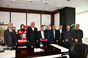 ATSO’dan UMKE Gönüllüsü Kuştepe’ye ve Yılın Ahisine Teşekkür Plaketi