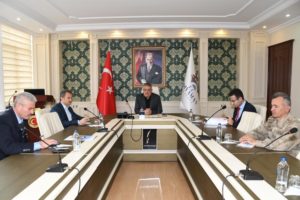 İDARE KURULU VALİ  PEKMEZ BAŞKANLIĞINDA TOPLANDI