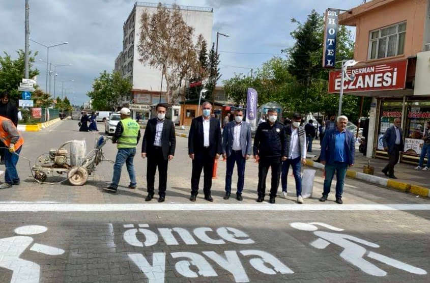 Kahta Belediyesi “ Önce Yaya” Bilincini Aşılıyor.