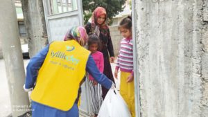 İyilik Derneği İhtiyaç Sahibi Aileleri Unutmadı