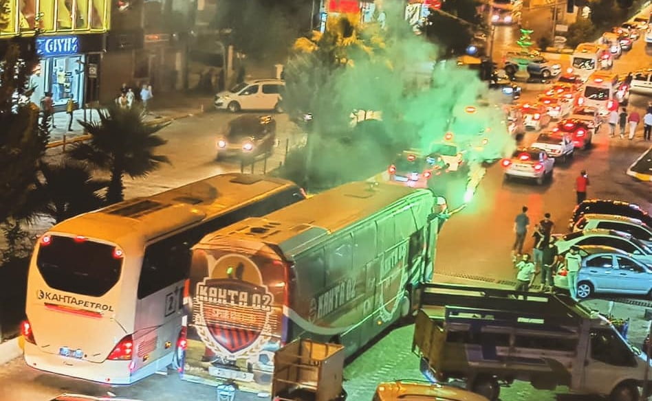 Kahta 02 Spor Şampiyon Oldu