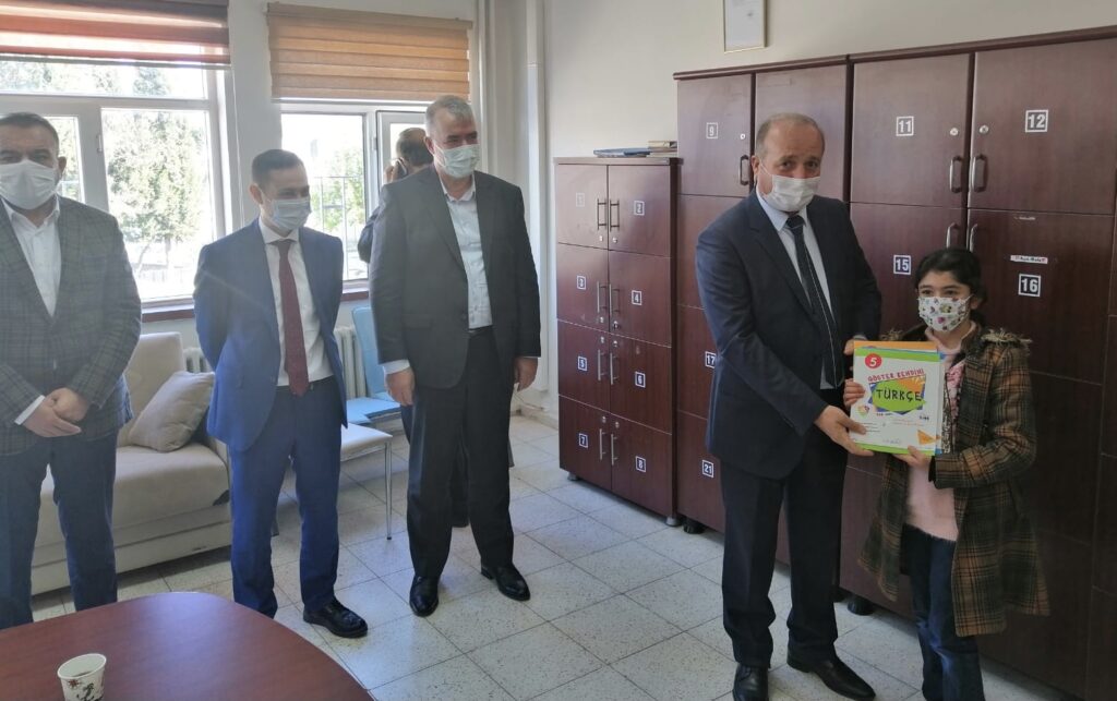 Kahta’da 2 bin öğrenciye kitap desteği