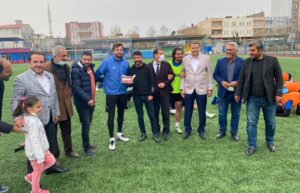 Kahta 02 Spor’un ve gençliğimizin yanındayız.