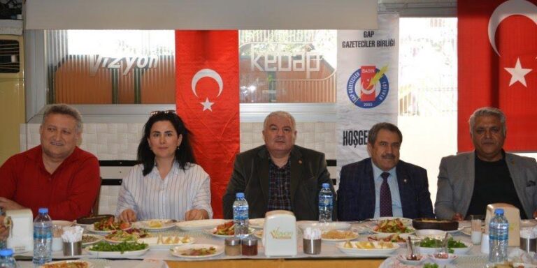 GAP Gazeteciler Birliği, Adana Arslan Güneydoğu Matbaacılık Tesislerini Ziyaret Etti.