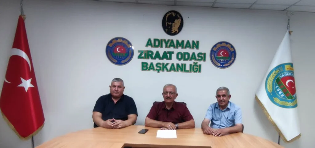 ZİRAAT ODASI BAŞKANI MEHMET SALİH ŞAHAN TÜTÜNÜ DEĞERLENDİRDİ
