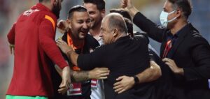 Galatasaray, Avrupa Ligi gruplarına Kaldı.