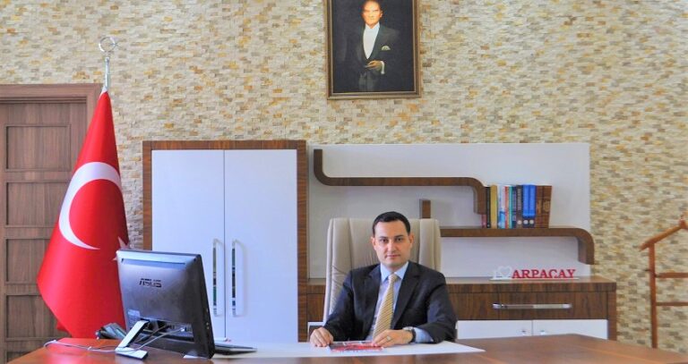 Kahta Kaymakamı Değişti.