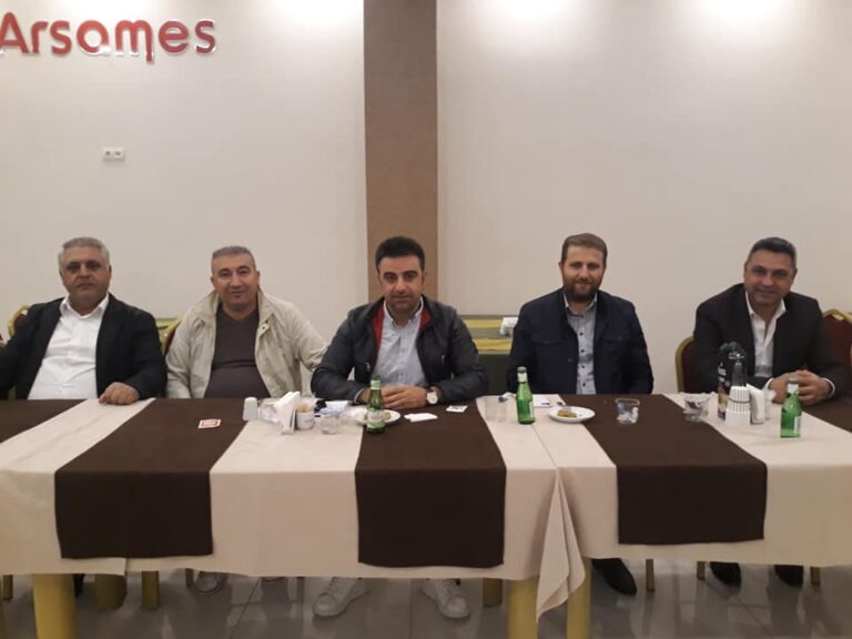 Ziraat Türkiye Kupasında 4.Tura Yükselen Kahta 02 Spor Yöneticileri Moral Gecesinde Buluştu