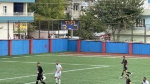 Kahta 02 Spor galibiyet serisine devam ediyor.