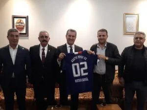 TDP Genel Başkanı Sarıgül, Kahta 02 Spor’u Ziyaret Etti.