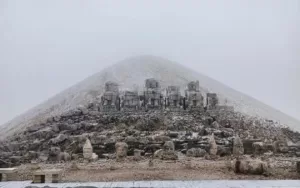 Nemrut Dağına İlk Kar Tanesi Düştü