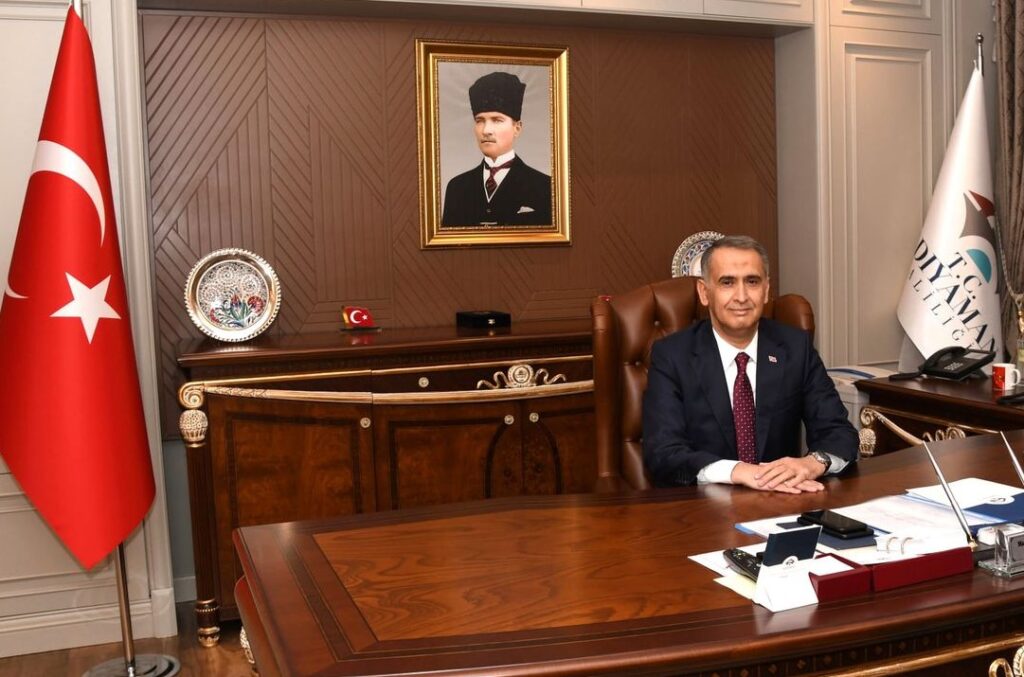 ADIYAMAN VALİSİ MAHMUT ÇUHADAR’IN; “10 ARALIK DÜNYA İNSAN HAKLARI GÜNÜ” MESAJI