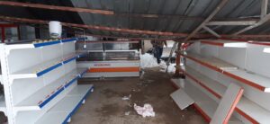 Kahta’da kadın girişimcinin çatısı yoğun kar yağışında çöktü.