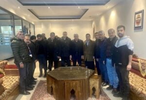 KAHTA 02 SPOR YÖNETİM KURULU, HOCAMIZA İNANIYOR VE GÜVENİYORUZ