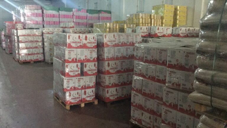 Adıyaman’lı İş İnsanı Karahan’dan 1000 Aileye Ramazan Kumanyası