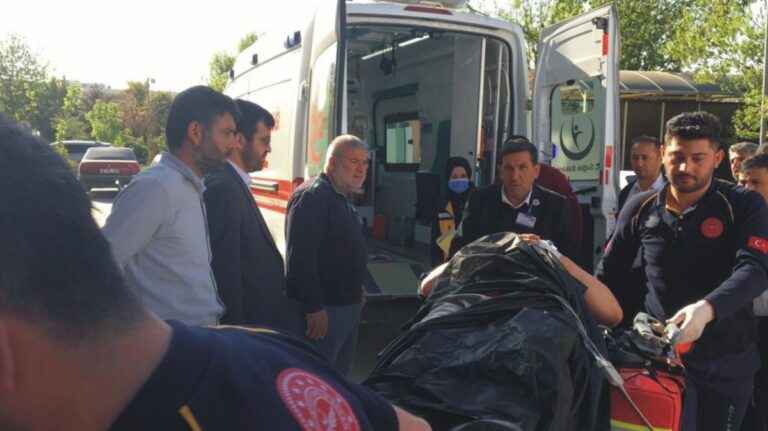 Kahta’da trafik kazası: 3 yaralı