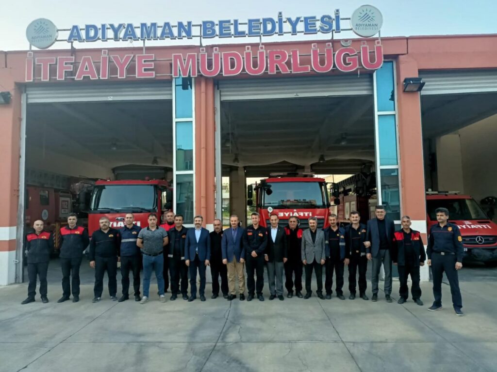 Milletvekili ve Belediye Başkanı, itfaiyecilerle iftarda buluştu