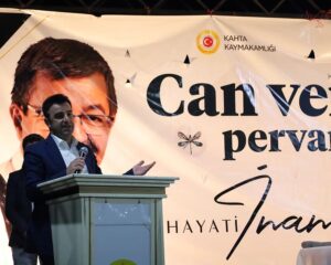 KÂHTA’DA MUHTEŞEM BİR AKŞAM, HAYATİ İNANÇ – CAN VEREN PERVANELER SÖYLEŞİSİNE İLGİ BÜYÜKTÜ