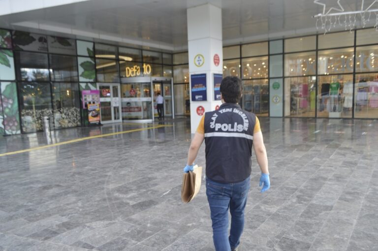 AVM’nin 2’inci katından düşen genç kız hayatını kaybetti