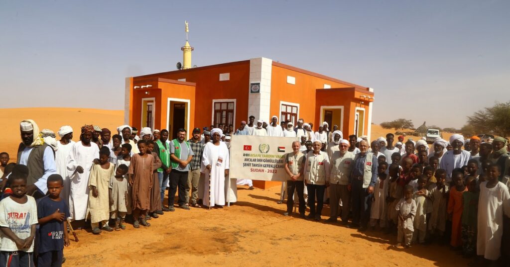 İHH Sudan’da cami inşa etti.