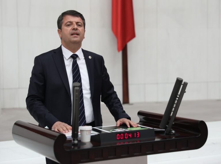 Tutdere: Hakça bölüşen bir Türkiye’yi kol kola verdiğimiz mücadeleyle hep birlikte inşa edeceğiz