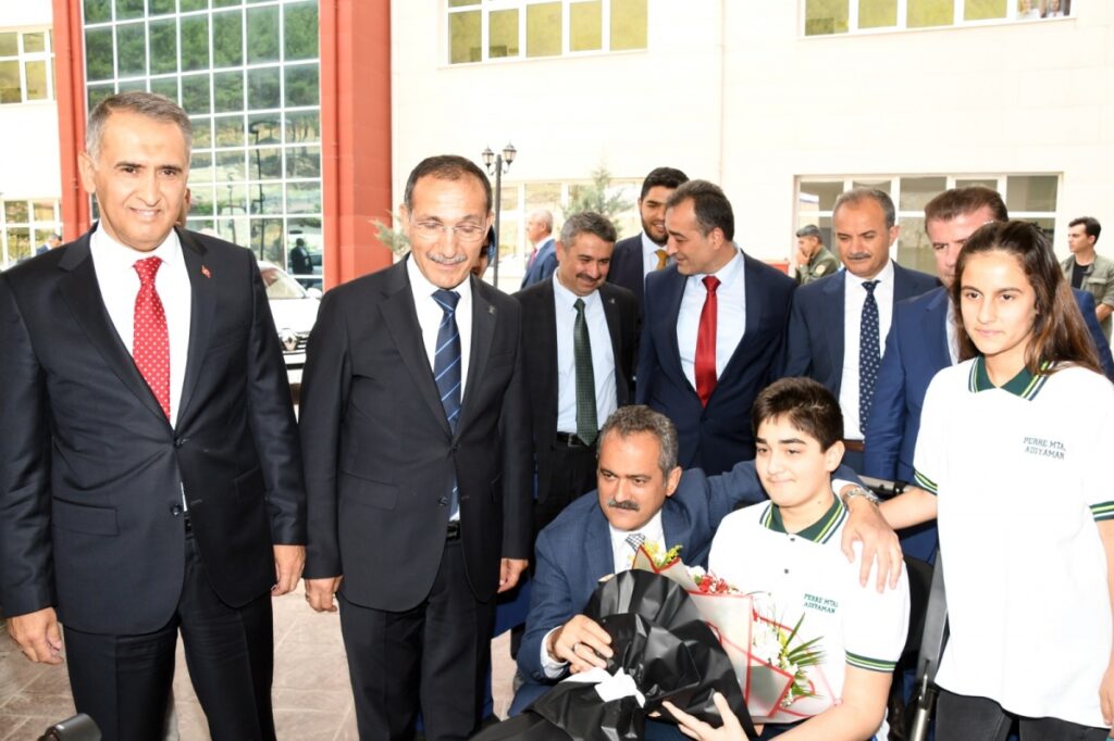 Perre Uygulama Oteli İle Hatice Taşar Özel Eğitim Uygulama Okulu hizmete açıldı