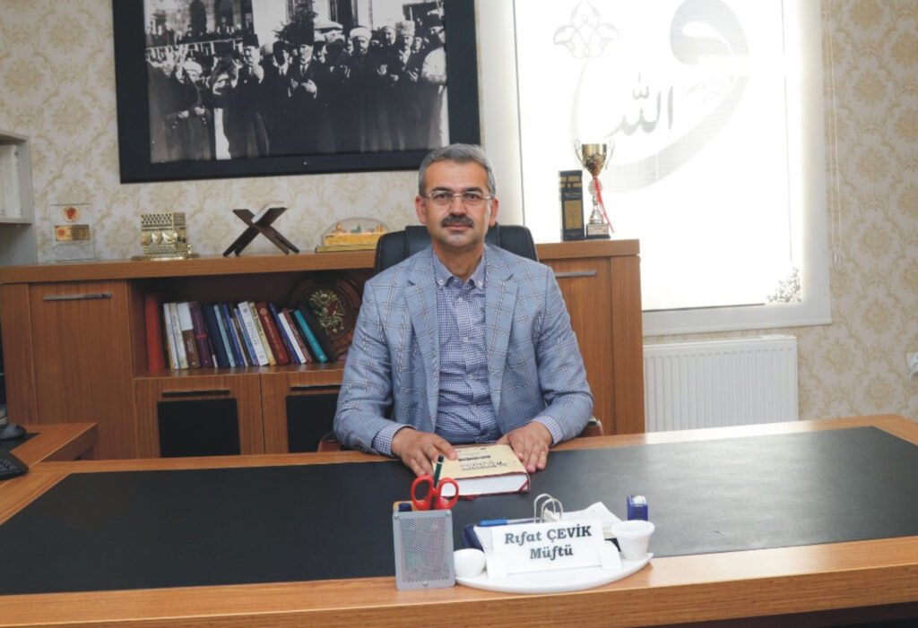 Müftü Çevik’ten aileleri ‘Yaz Kur’an Kursu’ çağırdı