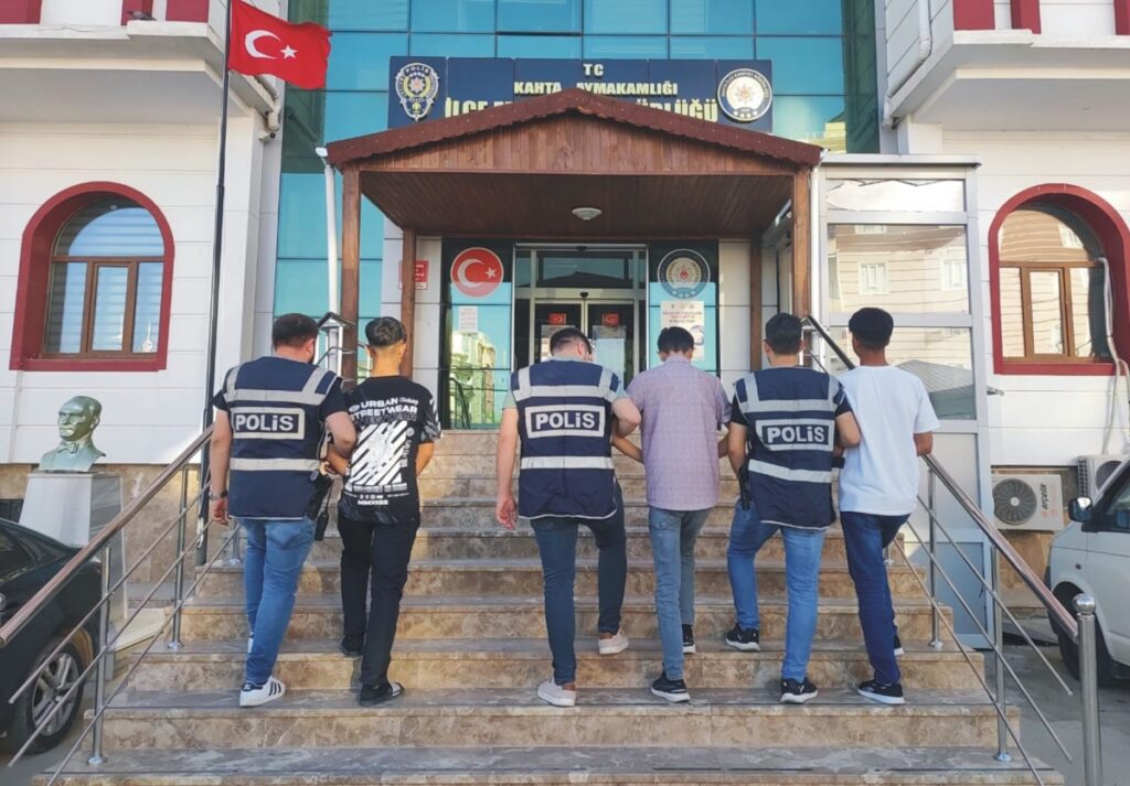 Kahta’da motosiklet hırsızlığına 3 tutuklama