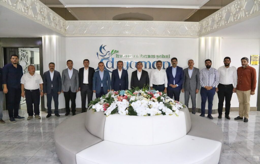 AK Parti Grup Başkanvekili Yılmaz’dan, Adıyaman Belediyesine ziyaret