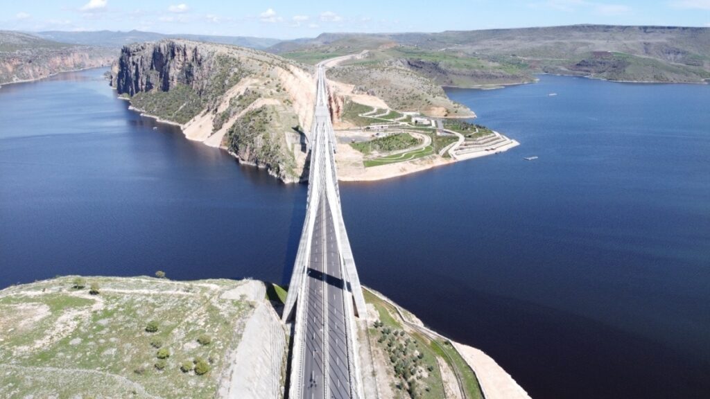 Bakan Karaismailoğlu: Nissibi Köprüsü’nü 4 milyon 78 bin araç kullandı