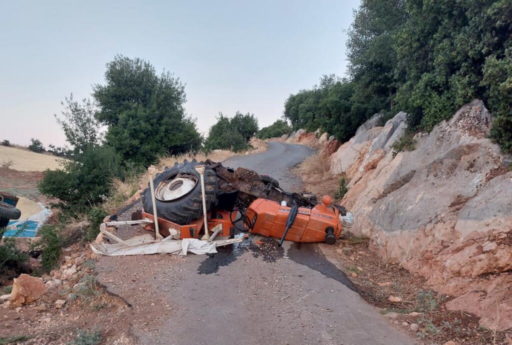 Devrilen traktördeki 1 kişi öldü, 2 kişi yaralandı