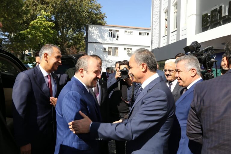 Sanayi ve Teknoloji Bakanı Varank’tan, Adıyaman Belediyesine ziyaret