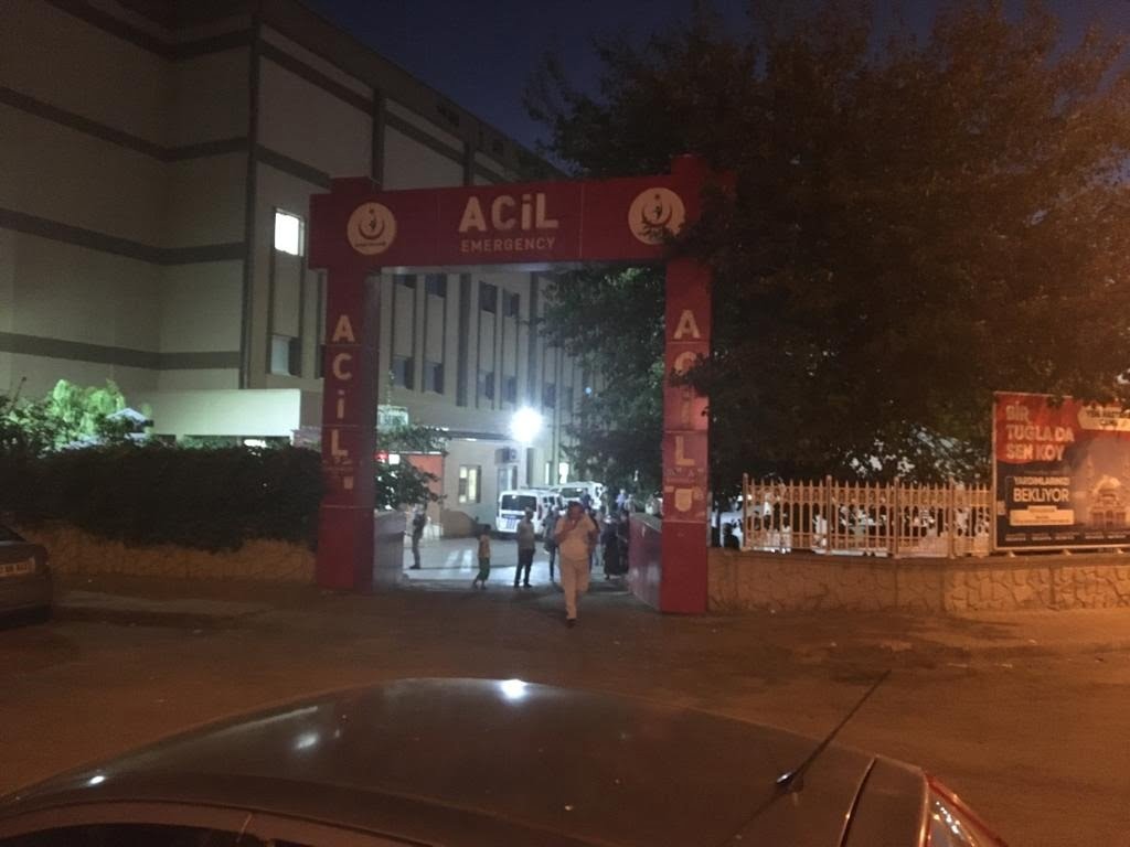 Attan düşen 2 çocuk yaralandı