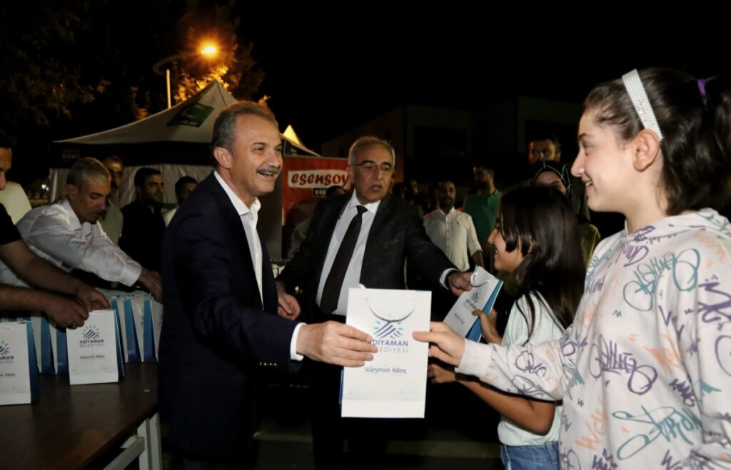 Adıyaman Belediyesi’nden üniversite öğrencilerine hoş geldiniz partisi