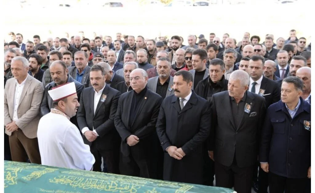 Gazeteci Ferhat Lap Ebediyete uğurlandı