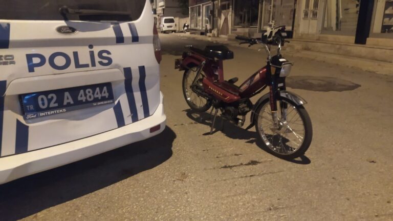 Polis ekiplerinin uygulamasında 7 çalıntı motosiklet ele geçirildi