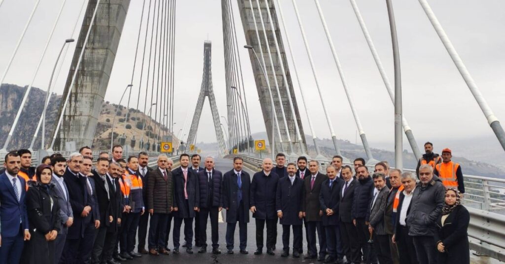 Bakan Karaismailoğlu: Nissibi Köprü’sünü 5 milyon araç kullandı