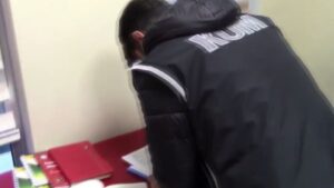 Usulsüz sağlık raporu hazırlayan 9 şüpheli gözaltına alındı