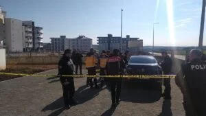 Aracında ölü halde bulundu