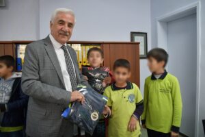 ATSO’dan 500 ihtiyaç sahibi öğrenciye kıyafet yardımı