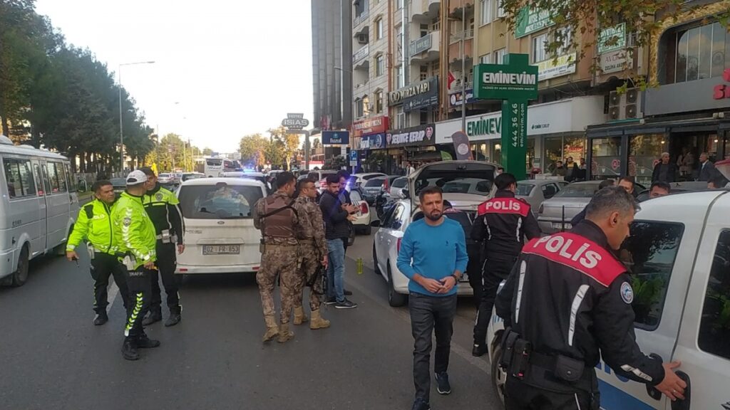 Kavgada tüfekten çıkan saçmalardan 2 kişi yaralandı