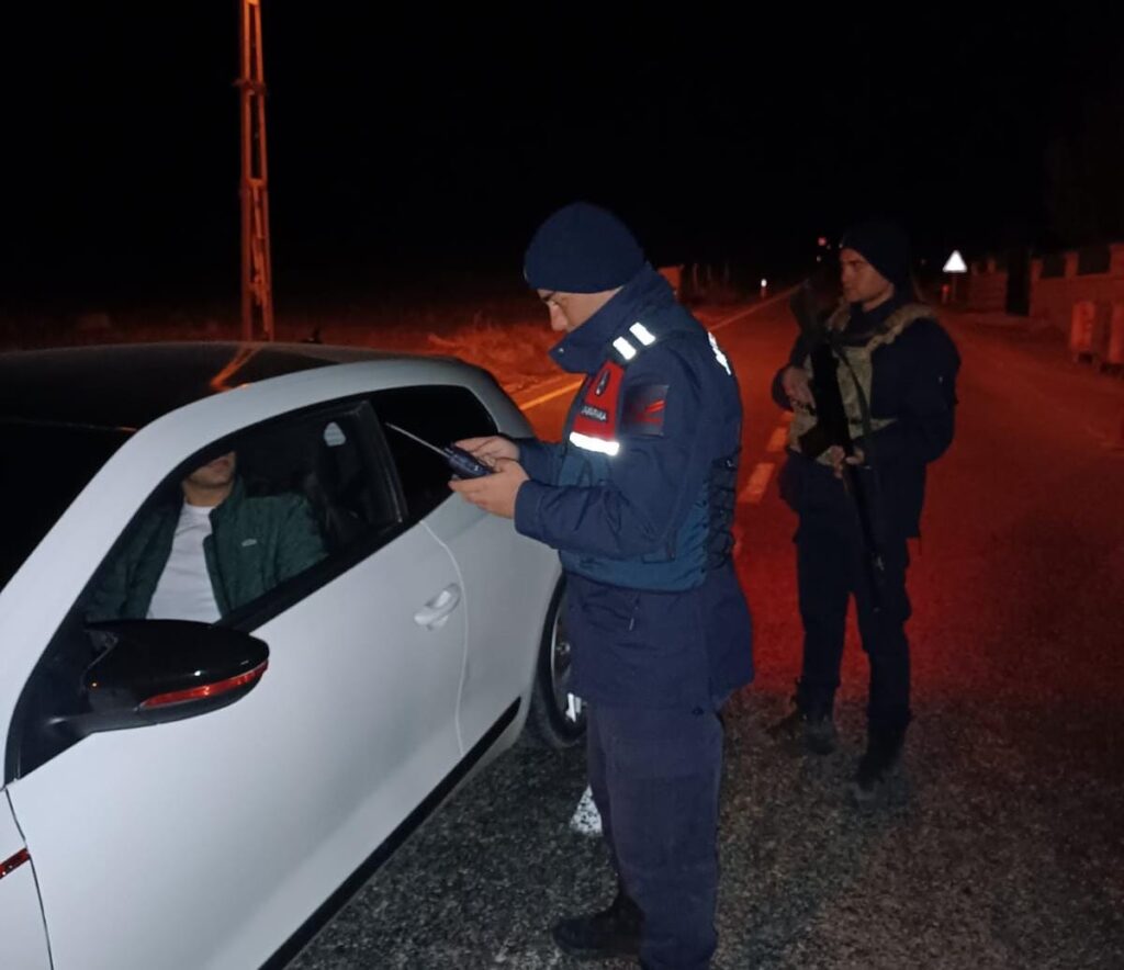 Çeşitli suçlardan araması olan 11 şüpheli yakalandı