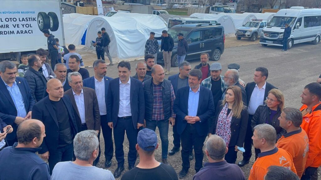 CHP hukuk komisyonu üyesi milletvekilleri adaletin takipçisi olmak için Adıyaman’a geldi