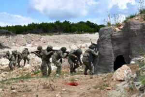 Irak’ın kuzeyinde Pençe-Kilit Operasyonu